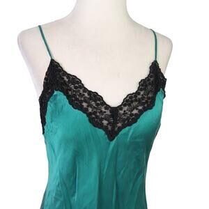 Victoria's Secret Emerald Green Chemise with Black Lace trim - Sz Med